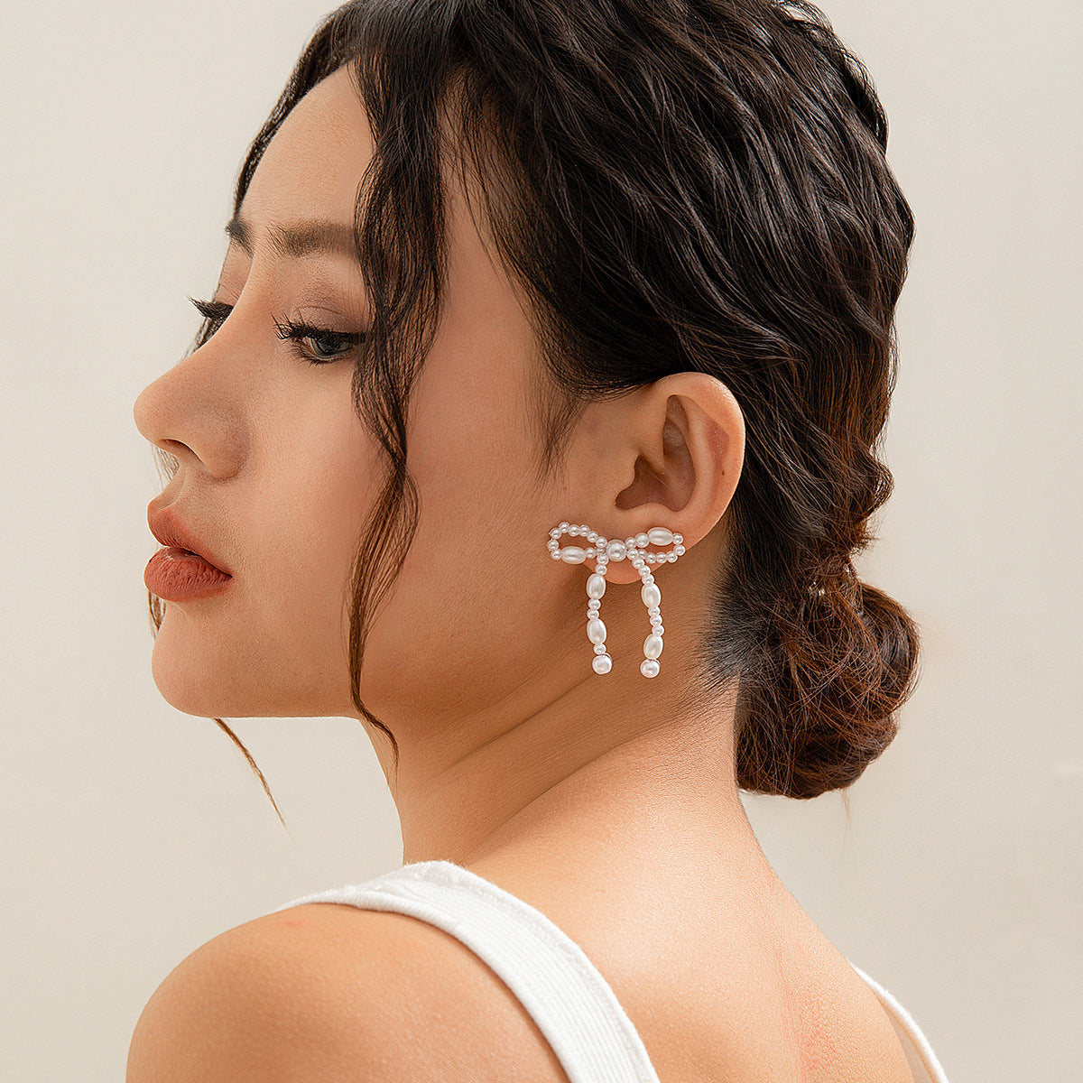 Hot selling bow tie French tassel earrings with simple imitation pearl BowEarring earrings