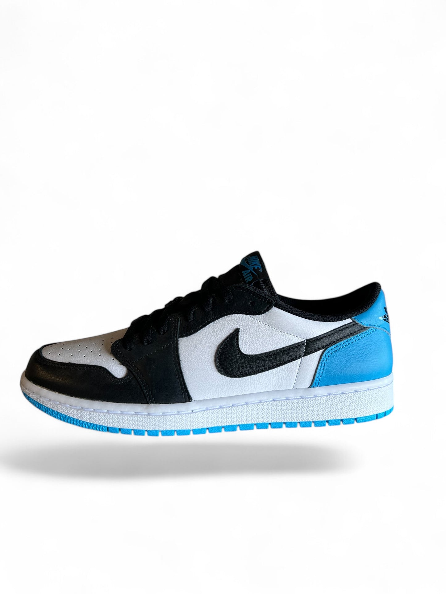 Jordan 1 Retro Low Powder Blue