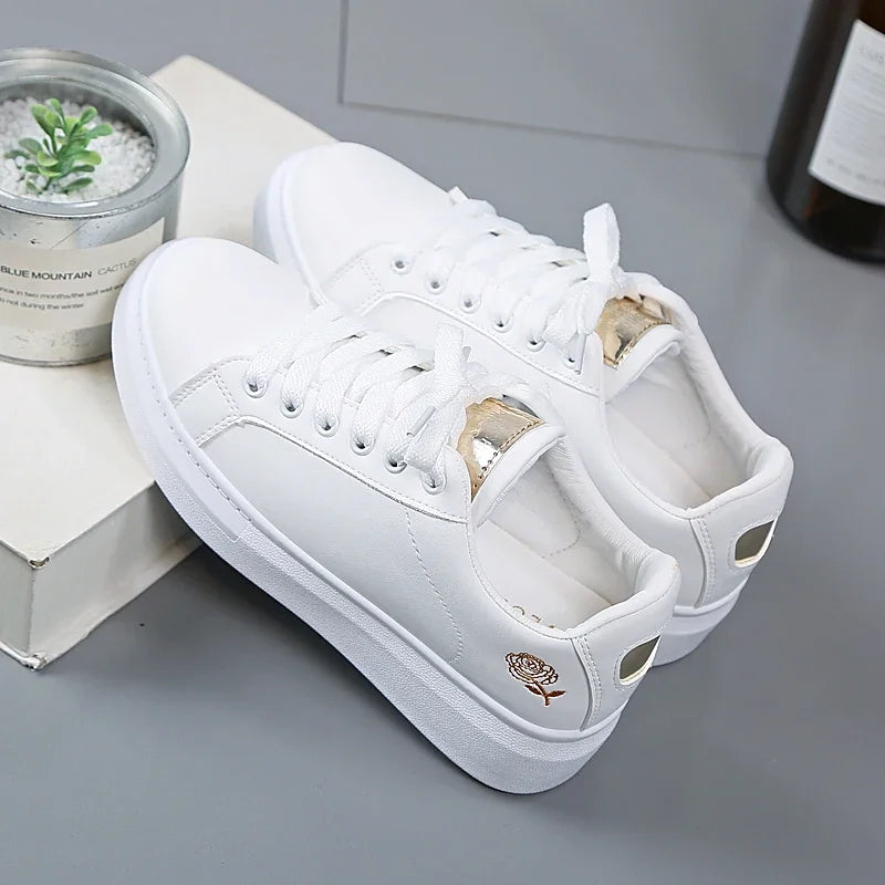 Women Casual Shoes New Spring Fashion Embroidered White Breathable Flower Lace-Up Sneakers White Tenis Feminino Flat  Zapatillas