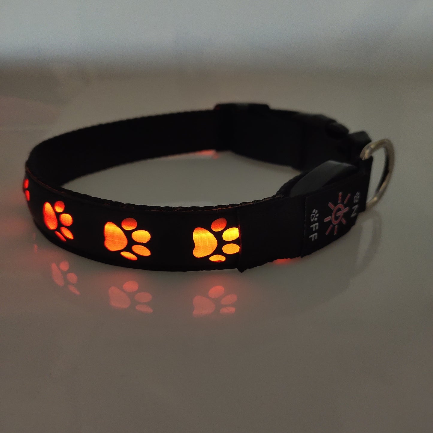 Led Rechargeable and Luminous Dog Paw Anti-Accident, Anti-Loss and Anti-Loss Light Warning Dog Collar Pet Collar